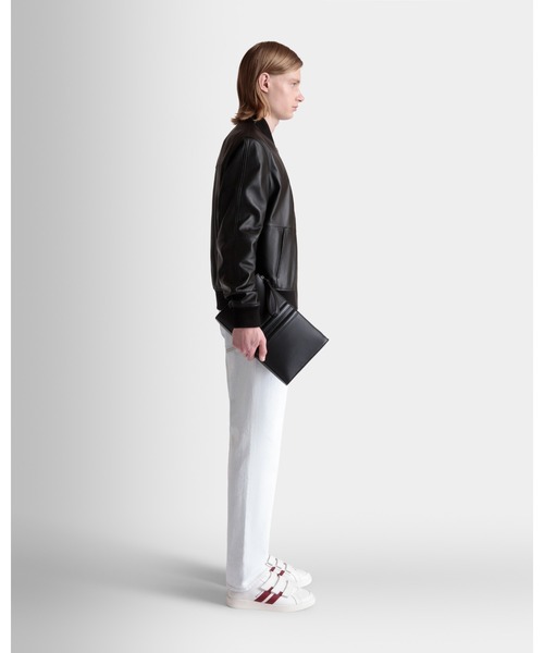 BALLY(バリー)の「MYTHOS CLUTCH L(クラッチバッグ・メンズ・ブラック・ONESIZE)」の2枚目の写真
