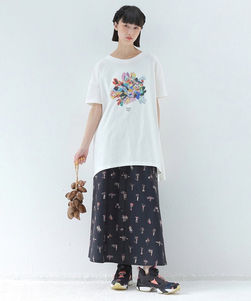 BEDSIDEDRAMA(ベットサイドドラマ)の「CHAO:S HEAD Flare T-Shirt(Tシャツ/カットソー・レディース・ナチュラル/ブラック/ホワイト・1/2)」の6枚目の写真