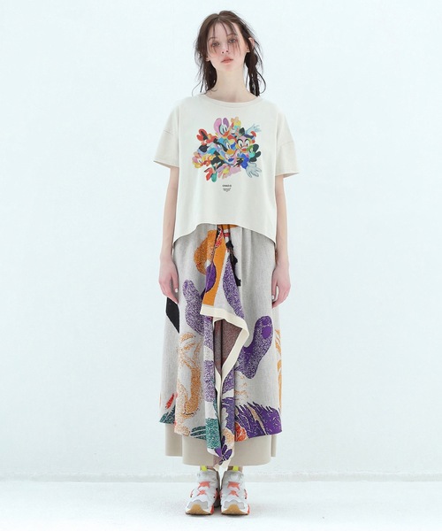 BEDSIDEDRAMA(ベットサイドドラマ)の「CHAO:S HEAD Flare T-Shirt(Tシャツ/カットソー・レディース・ナチュラル/ブラック/ホワイト・1/2)」の12枚目の写真