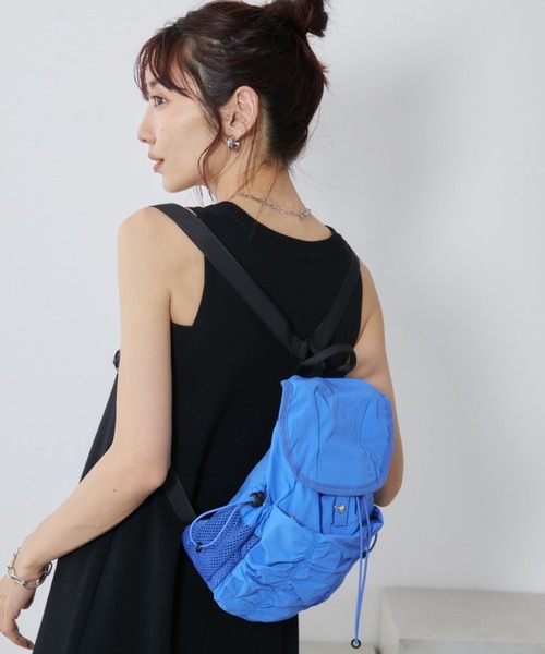 Auntie Rosa Holiday（アンティローザホリデー）の「ナイロンフロントギャザーミニリュック（バックパック/リュック・レディース・ブルー/ブラック・FREE）」の2枚目の写真