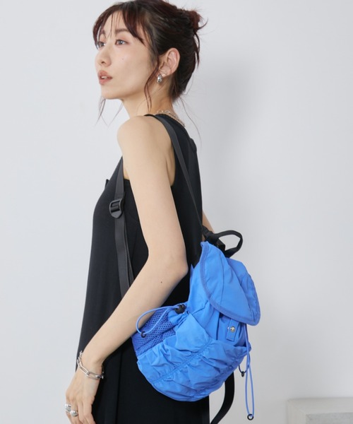 Auntie Rosa Holiday（アンティローザホリデー）の「ナイロンフロントギャザーミニリュック（バックパック/リュック・レディース・ブルー/ブラック・FREE）」の9枚目の写真