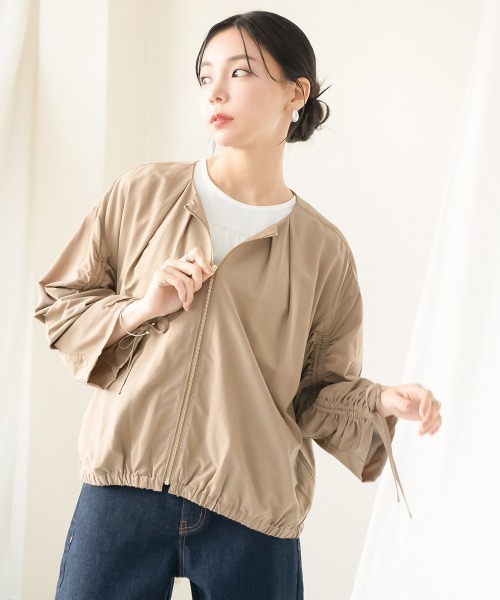 Petitjo(プッチージョ)の「小さいサイズ スリーブドロストブルゾン 低身長さん・小柄女性(ブルゾン・レディース・ブラック/モカ・PS/PM)」の2枚目の写真