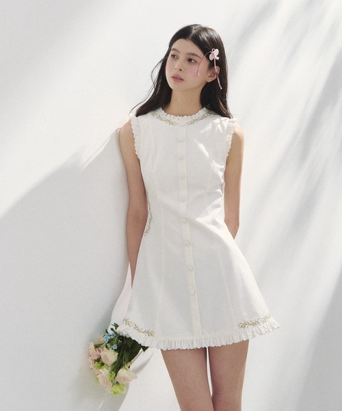 ♡新品未使用！定価18万！バーバリー 白ワンピース♡ ♡新品未使用！定価18万！バーバリー 白ワンピース♡