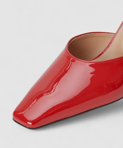 allureville（アルアバイル）の「スクエアトウミュール（パンプス・レディース・シルバー/レッド・24.5/23.5/22.5）」の10枚目の写真