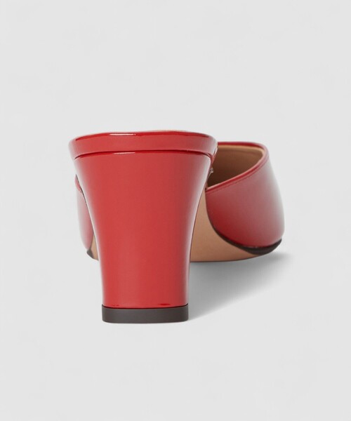 allureville（アルアバイル）の「スクエアトウミュール（パンプス・レディース・シルバー/レッド・24.5/23.5/22.5）」の8枚目の写真