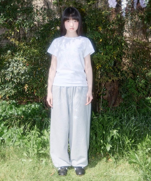 ALAND(エーランド)の「FANCY CLUB/グリッターロゴTEE(Tシャツ/カットソー・レディース・ホワイト/ブラック・FREE)」の3枚目の写真