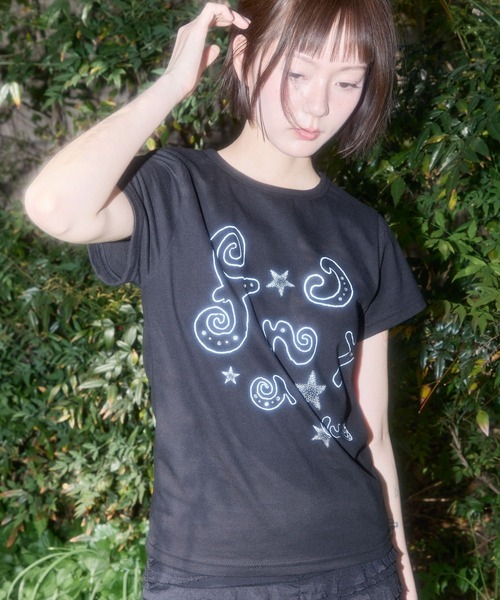 ALAND(エーランド)の「FANCY CLUB/グリッターロゴTEE(Tシャツ/カットソー・レディース・ホワイト/ブラック・FREE)」の14枚目の写真