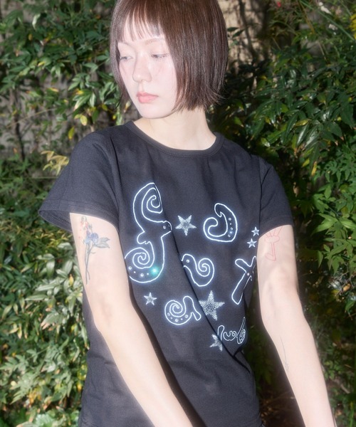 ALAND(エーランド)の「FANCY CLUB/グリッターロゴTEE(Tシャツ/カットソー・レディース・ホワイト/ブラック・FREE)」の15枚目の写真