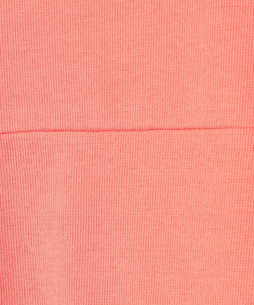 fredy couleur（フレディクルール）の「マチ付デザイン袖麻調カットT（Tシャツ/カットソー・レディース・ブラック/ブルー/ピンク/グレイッシュベージュ/オフホワイト・38）」の17枚目の写真