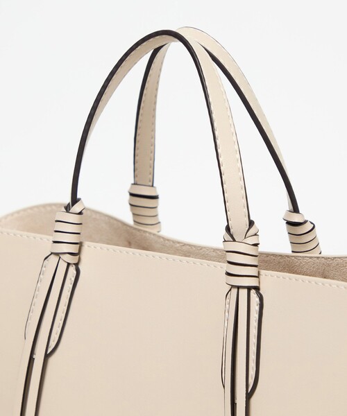 2WAY タッセルハンドル トートバッグ / ショルダーバッグ（ショルダー