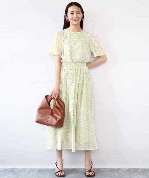 MK MICHEL KLEIN(エムケーミッシェルクラン)の「小花柄シフォンスカート/洗える(スカート・レディース・ライトイエロー/ブラック・38)」の9枚目の写真
