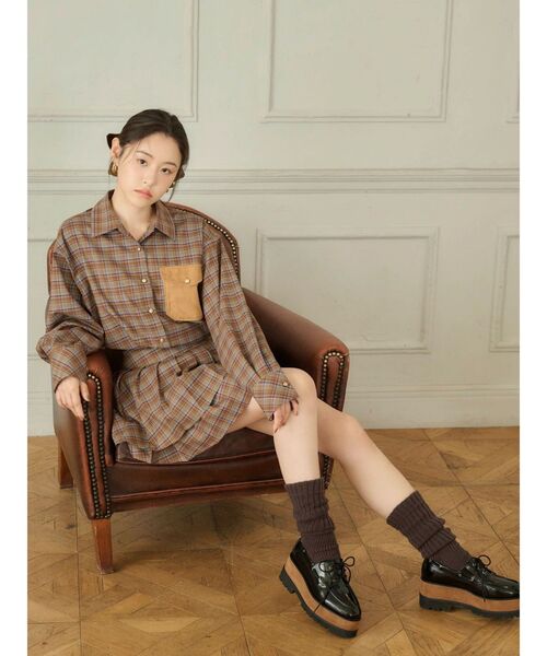 dazzlin（ダズリン）の「チェックオーバーアソートシャツ（シャツ/ブラウス・レディース・アイボリー/キャメル/ブラウン・FREE）」の5枚目の写真