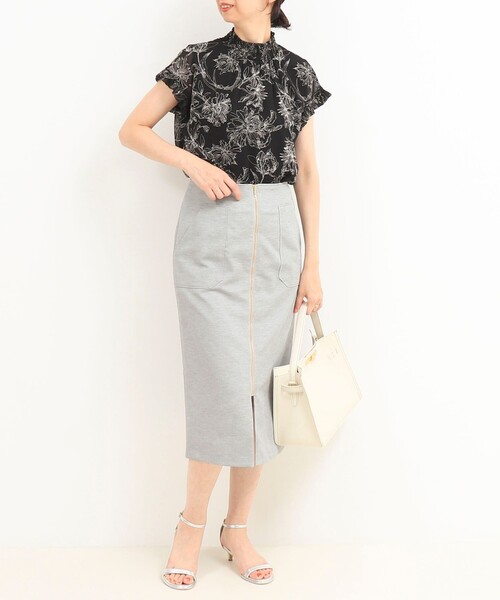 MICO COULIER（ミコクリエ）の「線画フラワープリントブラウス（シャツ/ブラウス・レディース・ホワイト系その他/ブラック系その他・38）」の15枚目の写真