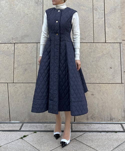 JENNE(ジェンヌ)の「2WAY機能綿キルティングジレワンピース(ワンピース・レディース・ブラック/ネイビー/ホワイト・SMALL/MEDIUM/LARGE)」の10枚目の写真