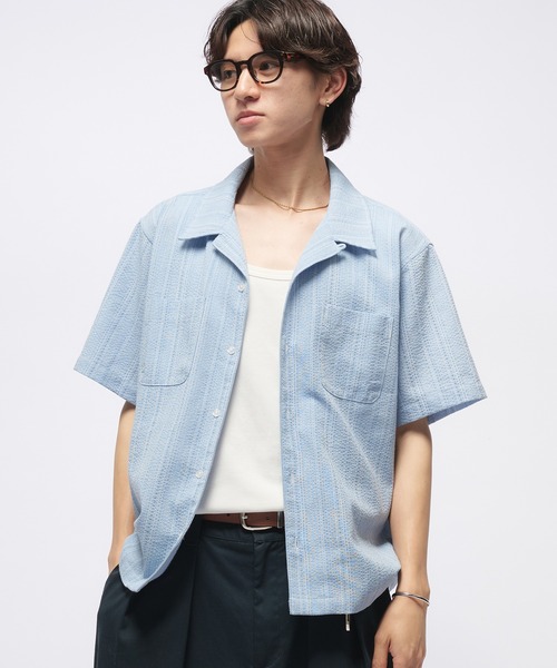 Adoon plain（アドーンプレーン）の「CITY STRIPE SEERSUCKER SHORT SHIRT / シティストライプシアサッカーシャツ（シャツ/ブラウス・メンズ・オフホワイト/ライトブルー・MEDIUM/LARGE）」の19枚目の写真