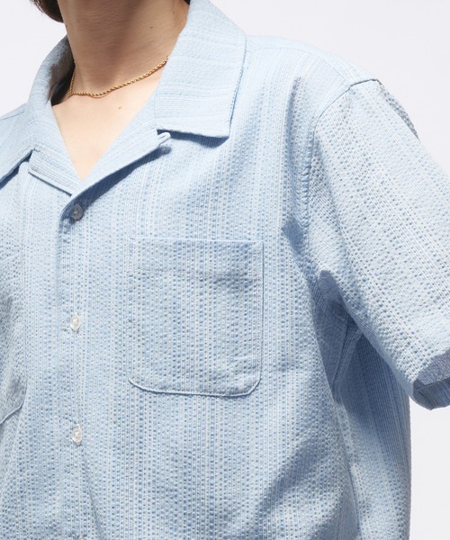Adoon plain（アドーンプレーン）の「CITY STRIPE SEERSUCKER SHORT SHIRT / シティストライプシアサッカーシャツ（シャツ/ブラウス・メンズ・オフホワイト/ライトブルー・MEDIUM/LARGE）」の15枚目の写真