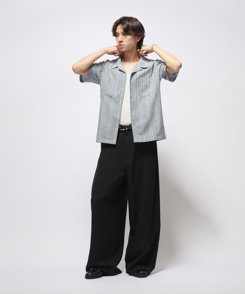 Adoon plain（アドーンプレーン）の「CITY STRIPE SEERSUCKER SHORT SHIRT / シティストライプシアサッカーシャツ（シャツ/ブラウス・メンズ・オフホワイト/ライトブルー・MEDIUM/LARGE）」の8枚目の写真