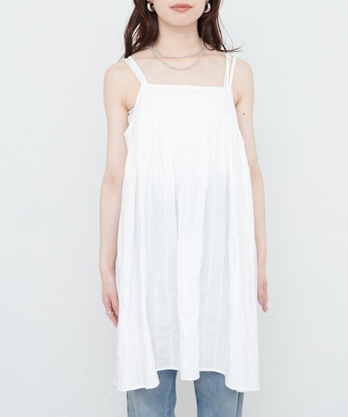 natural couture(ナチュラルクチュール)の「Wストラップキャミチュニック(シャツ/ブラウス・レディース・ブラック/オフホワイト/レンガ・FREE)」の8枚目の写真