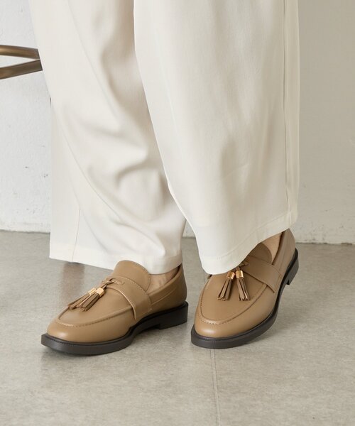 Jena espace merveilleux(ジェナ エスパスメルヴェイユ)の「タッセルローファー(ブーツ・レディース・ブラウン/ブラック・LARGE/MEDIUM)」の3枚目の写真