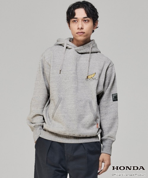 KRIFF MAYER(クリフメイヤー)の「【Unisex・ピグメント加工】HONDAコラボパーカー(WING)(スウェット・メンズ・レッド/チャコール/グレー/ナチュラル・X-LARGE/LARGE/MEDIUM)」の1枚目の写真