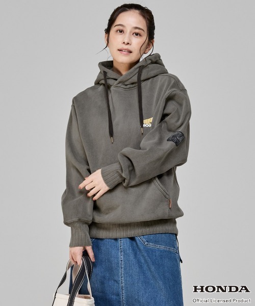 KRIFF MAYER(クリフメイヤー)の「【Unisex・ピグメント加工】HONDAコラボパーカー(WING)(スウェット・メンズ・レッド/チャコール/グレー/ナチュラル・X-LARGE/LARGE/MEDIUM)」の2枚目の写真