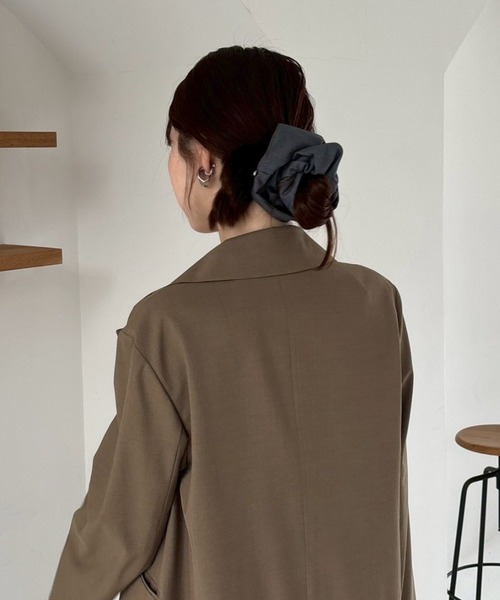 FRAY I.D（フレイアイディー）の「バリエーションビッグシュシュ（シュシュ・レディース・ブラウン/ブラック/グレー・F）」の3枚目の写真