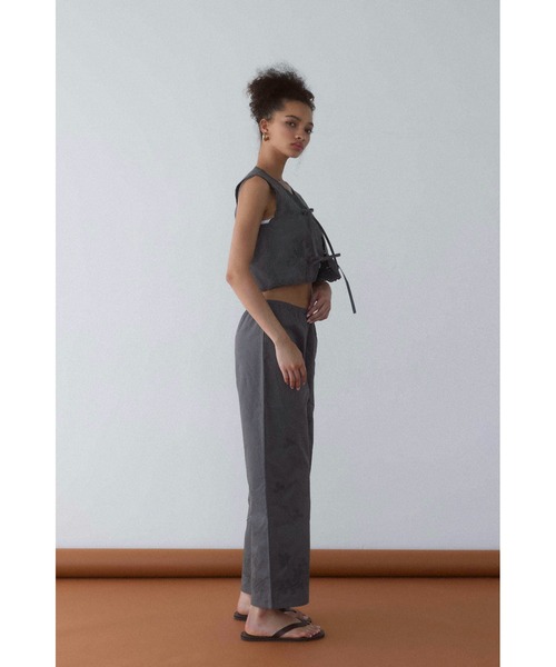 ALEXIA STAM（アリシアスタン）の「Embroidery Cozy Pants /刺繍リラックスパンツ（その他パンツ・レディース・チャコールグレー/ピンク/ホワイト・M/S）」の8枚目の写真