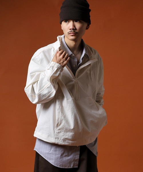 NERDY（ノルディ）の「シアサッカーアノラック（ナイロンジャケット・メンズ・ブルー/ブラック/ベージュ・S/L/M/SS）」の16枚目の写真