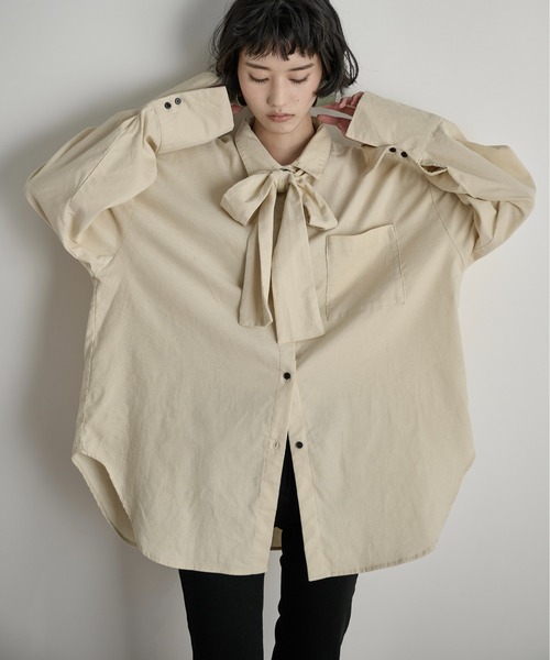 THE YOn（ザヨン）の「ビッグボウタイシャツ（シャツ/ブラウス・レディース・チェック/ボルドー/クリーム・FREE）」の4枚目の写真