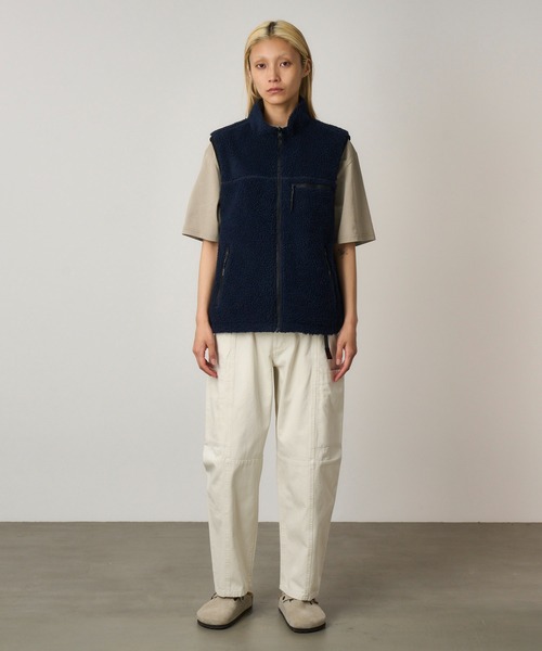 Gramicci(グラミチ)の「REVERSIBLE SHERPA VEST|リバーシブルシェルパベスト(ベスト・メンズ・ナチュラル/ネイビー/オリーブ/チャコール・XXL/S/M/L/XL/XS)」の11枚目の写真