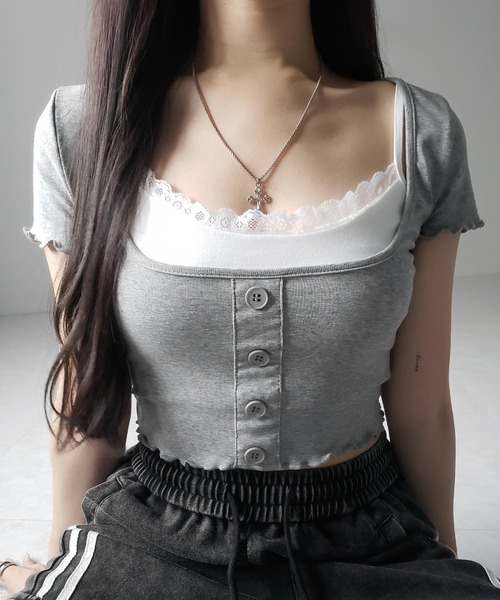 me+em select(ミームセレクト)の「※※【 2点セット 】レイヤードレースキャミソール + スクエアネックフロントボタンTシャツ SET(Tシャツ/カットソー・レディース・ブラック/グレー・FREE)」の14枚目の写真