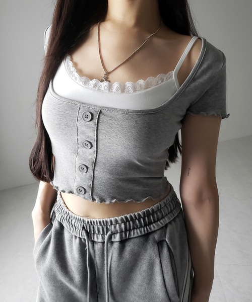 me+em select(ミームセレクト)の「※※【 2点セット 】レイヤードレースキャミソール + スクエアネックフロントボタンTシャツ SET(Tシャツ/カットソー・レディース・ブラック/グレー・FREE)」の17枚目の写真