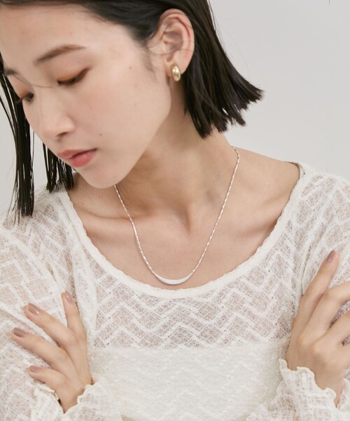 VIS（ビス）の「Uメタルラインネックレス（ネックレス・レディース・ゴールド/シルバー・FREE）」の4枚目の写真