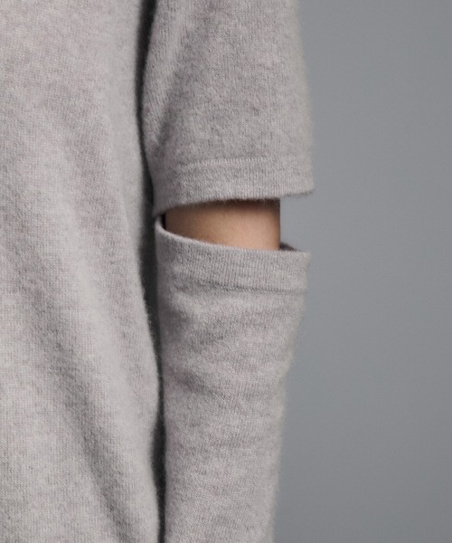 SALON adam et rope'(サロン アダム エ ロペ)の「カシミヤニットミニワンピース(ワンピース・レディース・チャコールグレー/ベージュ系その他・FREE)」の17枚目の写真