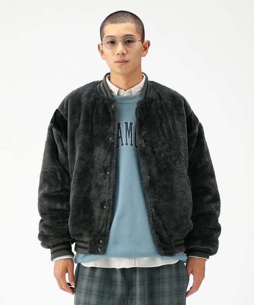 BEAMS(ビームス)の「ワイドフィット フェイクファー バーシティ ジャケット(ブルゾン・メンズ・ブラウン/チャコールグレー・L/M/S/XL)」の15枚目の写真