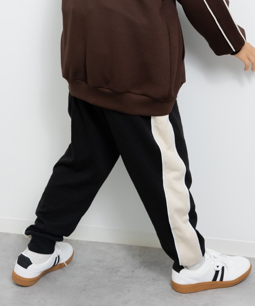 JAM & LINK（ジャムアンドリンク）の「サイド切り替え 裏毛ラインパンツ（スウェットパンツ・キッズ・ブラック/ネイビー/オートミール/サックスブルー・160/150/140/130/120/110/100）」の18枚目の写真