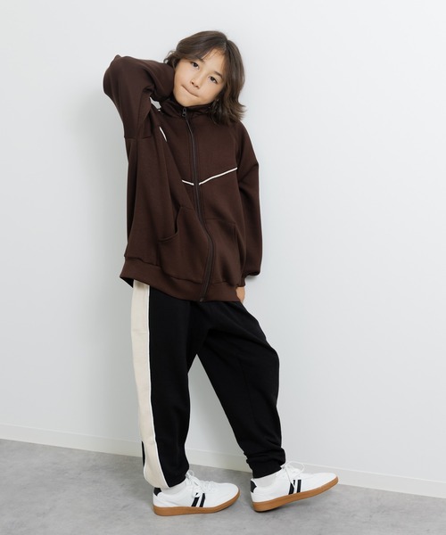 JAM & LINK（ジャムアンドリンク）の「サイド切り替え 裏毛ラインパンツ（スウェットパンツ・キッズ・ブラック/ネイビー/オートミール/サックスブルー・160/150/140/130/120/110/100）」の19枚目の写真