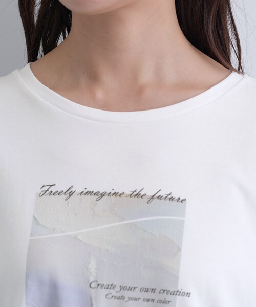 INDIVI(インディヴィ)の「【UVケア】プリントフォトロングTシャツ(Tシャツ/カットソー・レディース・チャコールグレー/ホワイト系6/ホワイト・38/34/15 /13/05/19)」の21枚目の写真