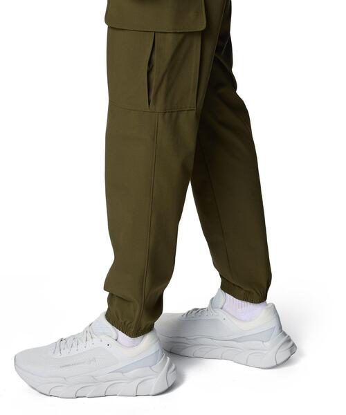 UNDER ARMOUR(アンダーアーマー)の「UAバイブウーブン カーゴパンツ(ライフスタイル/メンズ)(その他パンツ・メンズ・グリーン系・XL/M/L/3XL/2XL/S)」の4枚目の写真