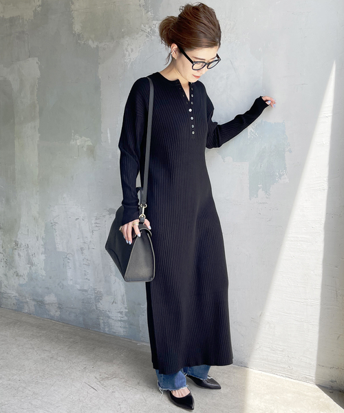 Spick & Span（スピックアンドスパン）の「《手洗い可 / 追加》ヘンリーネックリブニットワンピース（ワンピース・レディース・チャコールグレー/ブラック・FREE）」の20枚目の写真