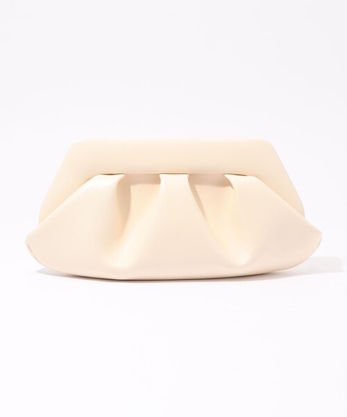 TOMORROWLAND （トゥモローランド）の「THE MOIRe EMERA CLUTCH バッグ（クラッチバッグ・レディース・ブラック/アイボリー・FREE）」の3枚目の写真