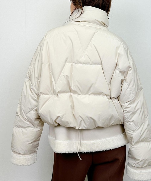 LUGIVA（ルギヴァ）の「ムートン切り替えダウンジャケット（ダウンジャケット/コート・レディース・ブラック/オフホワイト・M）」の17枚目の写真