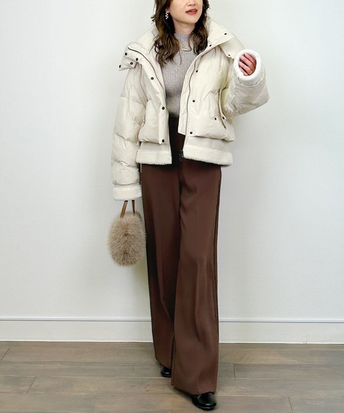 LUGIVA（ルギヴァ）の「ムートン切り替えダウンジャケット（ダウンジャケット/コート・レディース・ブラック/オフホワイト・M）」の8枚目の写真