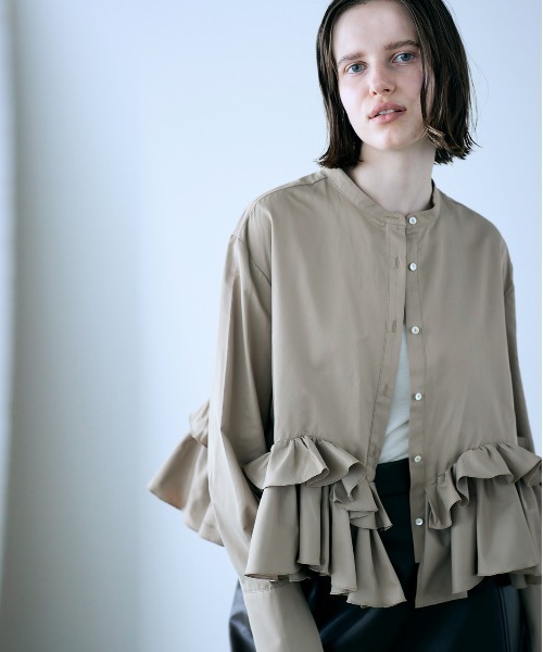 Marilyn Moon(マリリンムーン)の「spiral raffle blouse(シャツ/ブラウス・レディース・ブラック/ホワイト/キャメル・FREE)」の3枚目の写真