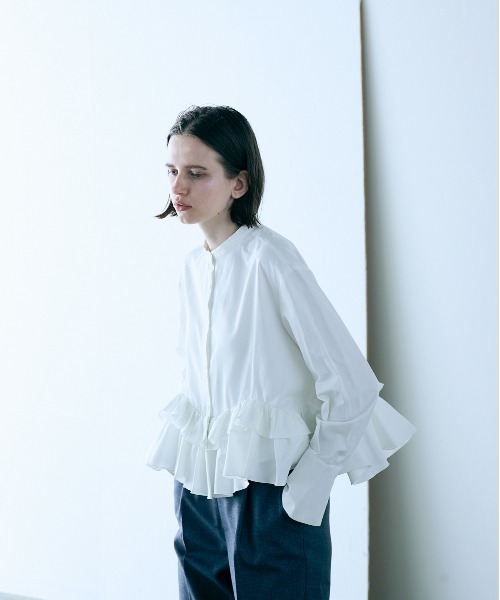 Marilyn Moon(マリリンムーン)の「spiral raffle blouse(シャツ/ブラウス・レディース・ブラック/ホワイト/キャメル・FREE)」の10枚目の写真