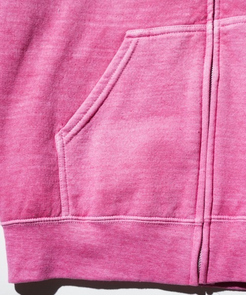 TOWNCRAFT（タウンクラフト）の「TOWNCRAFT / タウンクラフト 90S PIGMENT FULL ZIP HOODIE ヴィンテージ加工 ピグメントダイ ジップアップパーカー（パーカー・メンズ・ライトグリーン/ピンク/ネイビー/パープル/グレー/ターコイズブルー/ブラック/ブルーグレー/ライトブルー/オリーブ・MEDIUM/LARGE/X-LARGE/XX-LARGE）」の14枚目の写真