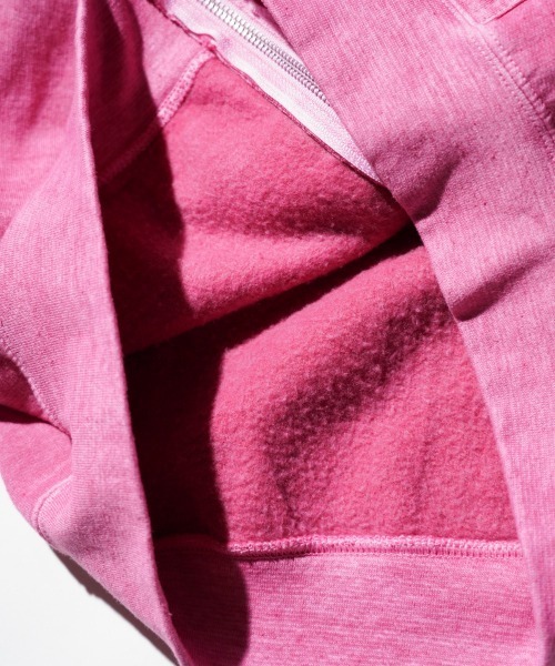 TOWNCRAFT（タウンクラフト）の「TOWNCRAFT / タウンクラフト 90S PIGMENT FULL ZIP HOODIE ヴィンテージ加工 ピグメントダイ ジップアップパーカー（パーカー・メンズ・ライトグリーン/ピンク/ネイビー/パープル/グレー/ターコイズブルー/ブラック/ブルーグレー/ライトブルー/オリーブ・MEDIUM/LARGE/X-LARGE/XX-LARGE）」の15枚目の写真