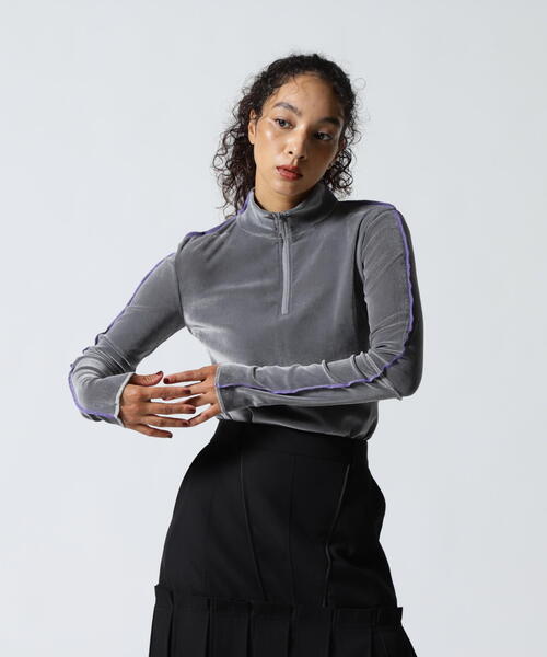 AULA AILA(アウラアイラ)の「AULA AILA(アウラ アイラ)別注ハイネックベロアTOPS(Tシャツ/カットソー・レディース・グレー/ブラック/ピンク・0)」の12枚目の写真