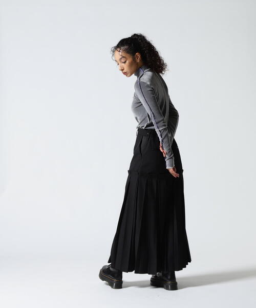 AULA AILA(アウラアイラ)の「AULA AILA(アウラ アイラ)別注ハイネックベロアTOPS(Tシャツ/カットソー・レディース・グレー/ブラック/ピンク・0)」の15枚目の写真