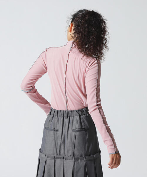 AULA AILA(アウラアイラ)の「AULA AILA(アウラ アイラ)別注ハイネックベロアTOPS(Tシャツ/カットソー・レディース・グレー/ブラック/ピンク・0)」の20枚目の写真